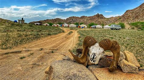  A Cidade Fantasma de Chaogan: Uma Jornada Fascinante no Passado Mongol!