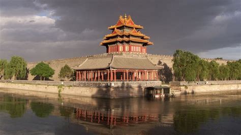 A Cidade Proibida de Hezhou: Uma Viagem no Tempo à Civilização Chinesa Ancestral!